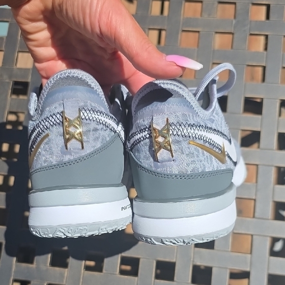 Nike Zoom LeBron NXXT - Picture 5 of 9